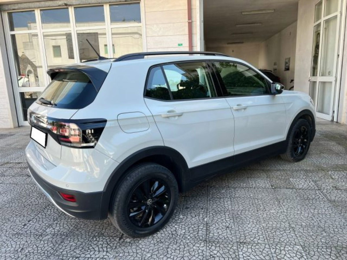 Volkswagen T-Cross 1.0 TSI 110 CV DSG Sport (9)