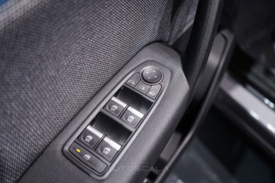 Renault Captur 1.0 tce Techno 90cv (10)