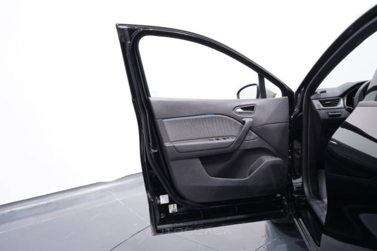 Renault Captur 1.0 tce Techno 90cv (9)