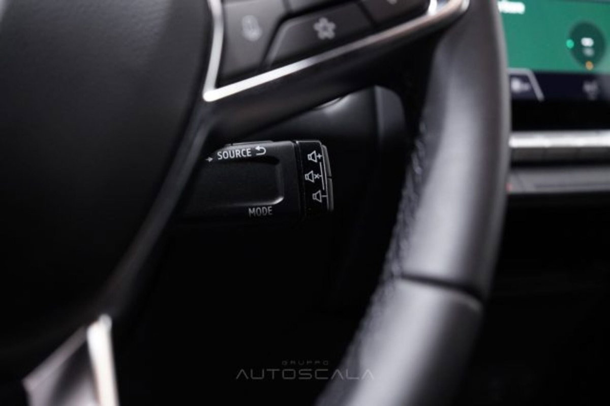 Renault Captur 1.0 tce Techno 90cv (18)