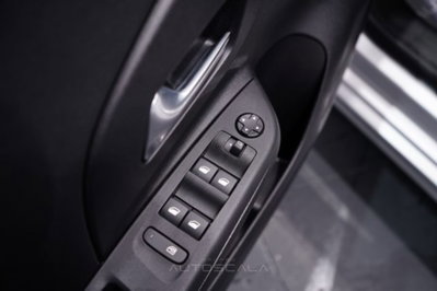 Opel Corsa 1.2 100 CV Edition (10)