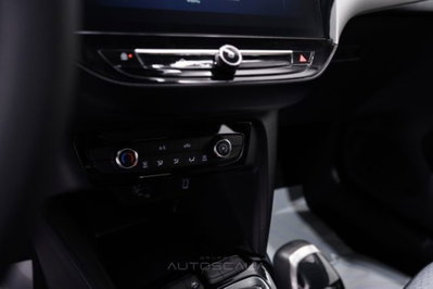 Opel Corsa 1.2 100 CV Edition (16)
