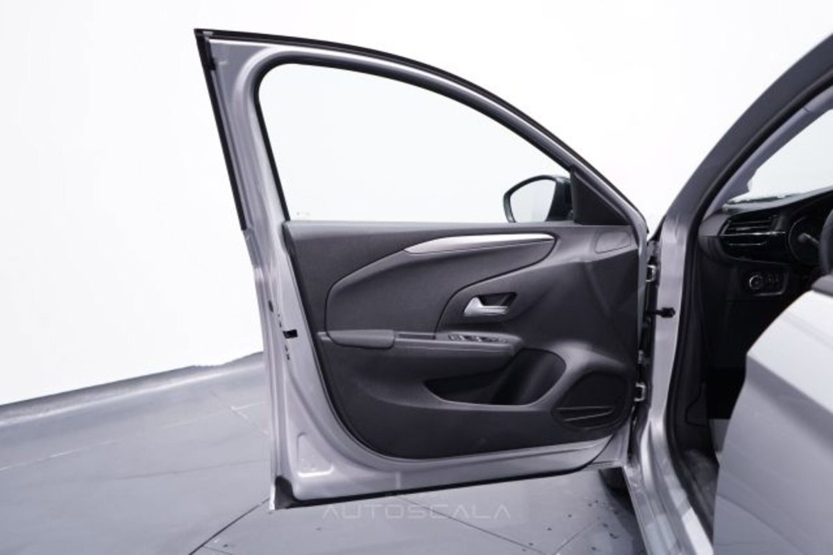 Opel Corsa 1.2 100 CV Edition (9)