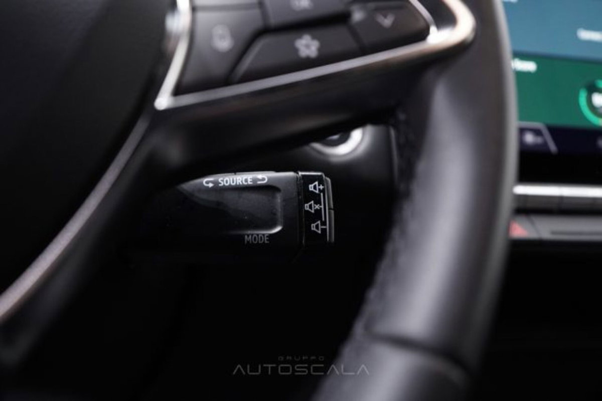 Renault Captur 1.0 tce Techno 90cv (17)