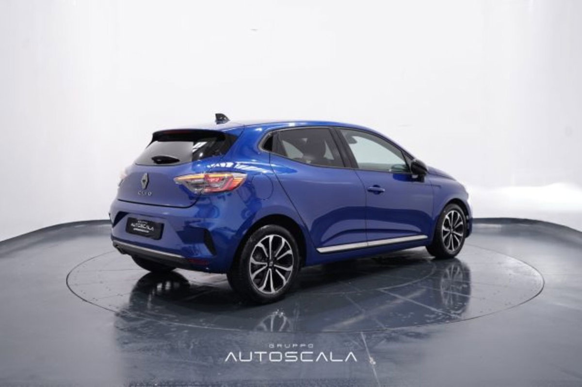 Renault Clio TCe 90 CV 5 porte Techno (6)