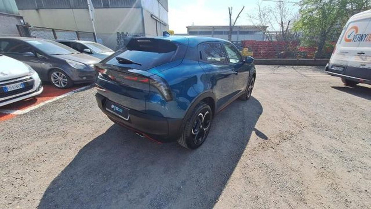 Alfa Romeo Junior elettrica Speciale 156cv (3)