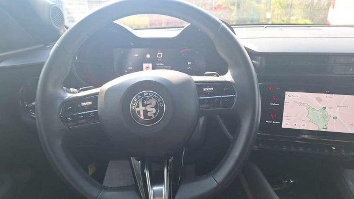 Alfa Romeo Junior elettrica Speciale 156cv (8)