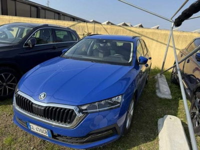 Skoda Octavia Station Wagon 2.0 TDI EVO SCR DSG Wagon Executive usata