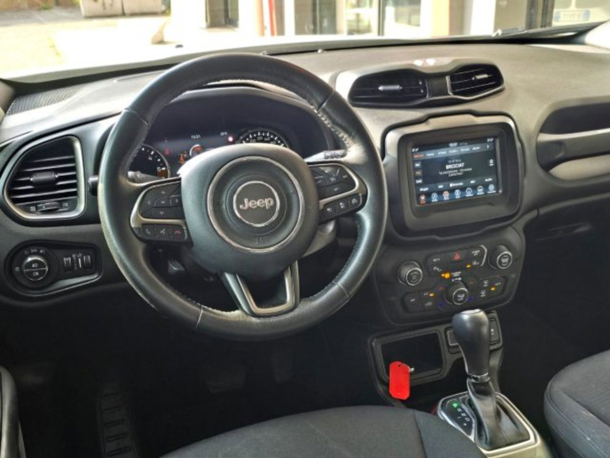 Jeep Renegade 1.6 Mjt DDCT 120 CV Limited (3)