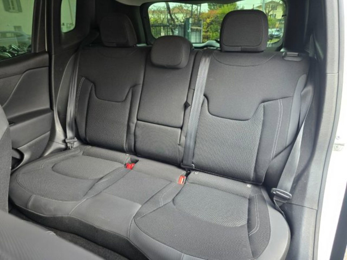 Jeep Renegade 1.6 Mjt DDCT 120 CV Limited (7)