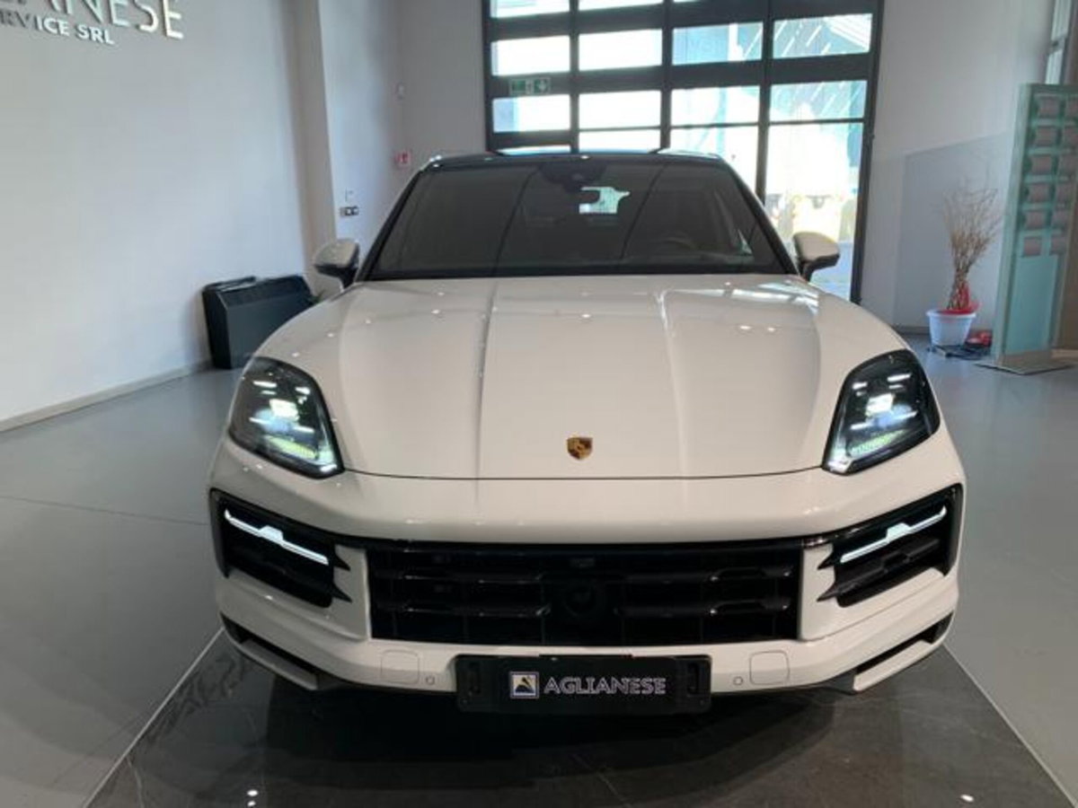 Porsche Cayenne Coupé 3.0 e-hybrid tiptronic (2)