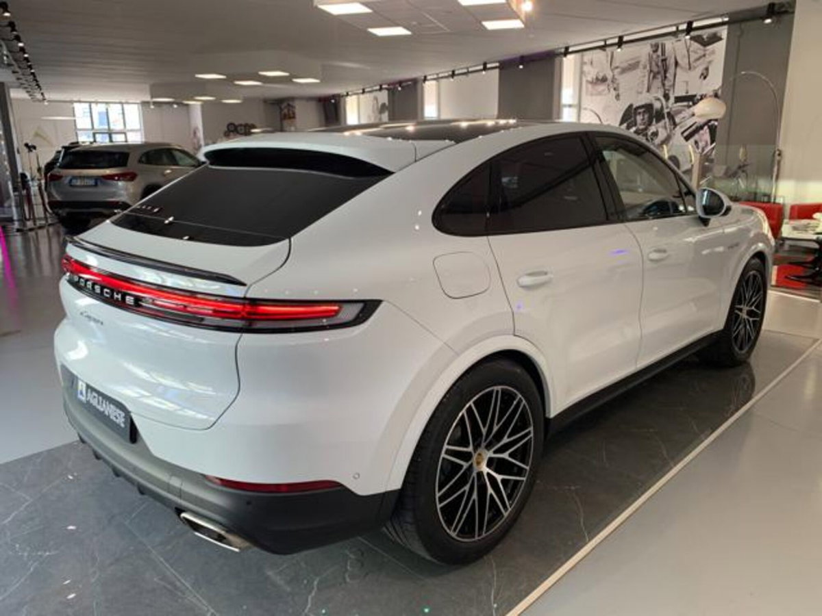 Porsche Cayenne Coupé 3.0 e-hybrid tiptronic (4)