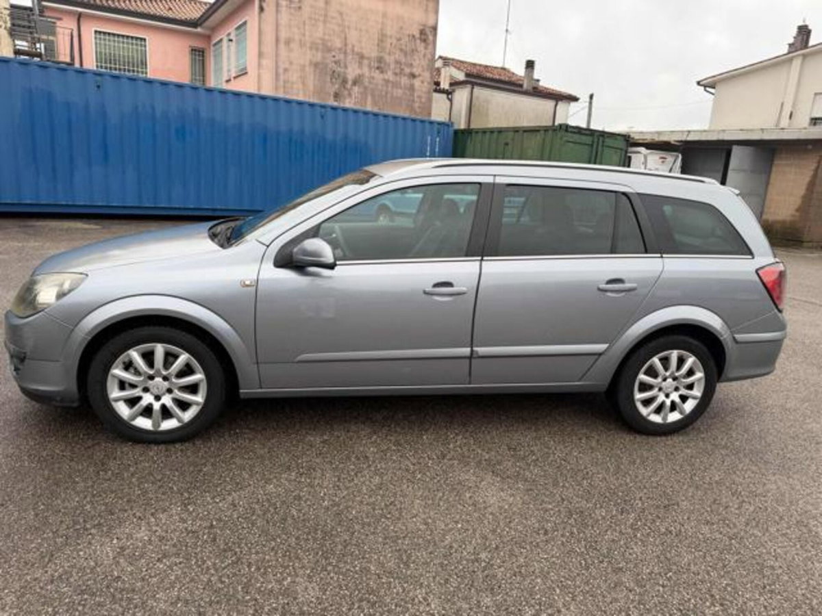 Opel Astra Station Wagon 1.7 CDTI 101CV Station Wagon Cosmo (4)