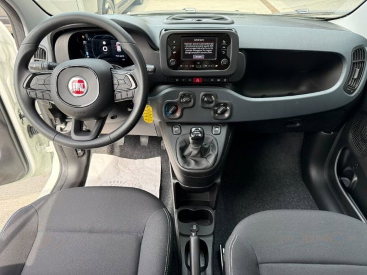 Fiat Pandina van 1.0 Hybrid 65cv S&S Icon (7)