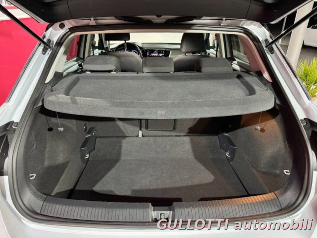 Volkswagen T-Roc 1.6 TDI SCR Advanced BlueMotion Technology (20)