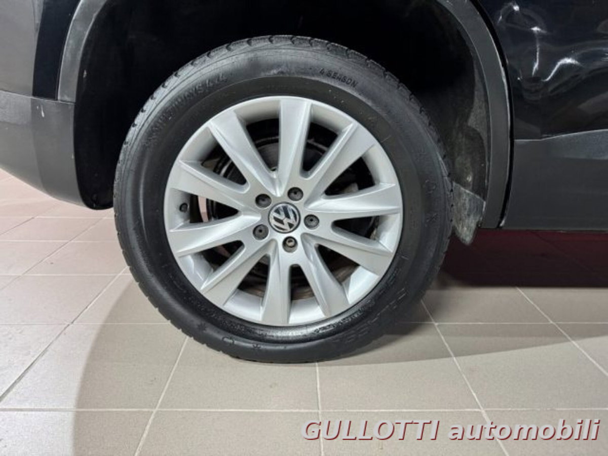 Volkswagen Tiguan 2.0 TDI DPF 4MOTION tiptronic Sport & Style (18)