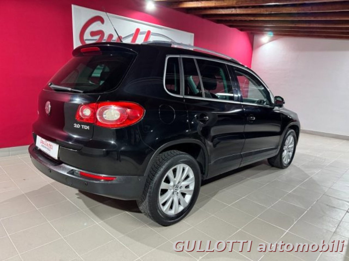 Volkswagen Tiguan 2.0 TDI DPF 4MOTION tiptronic Sport & Style (6)