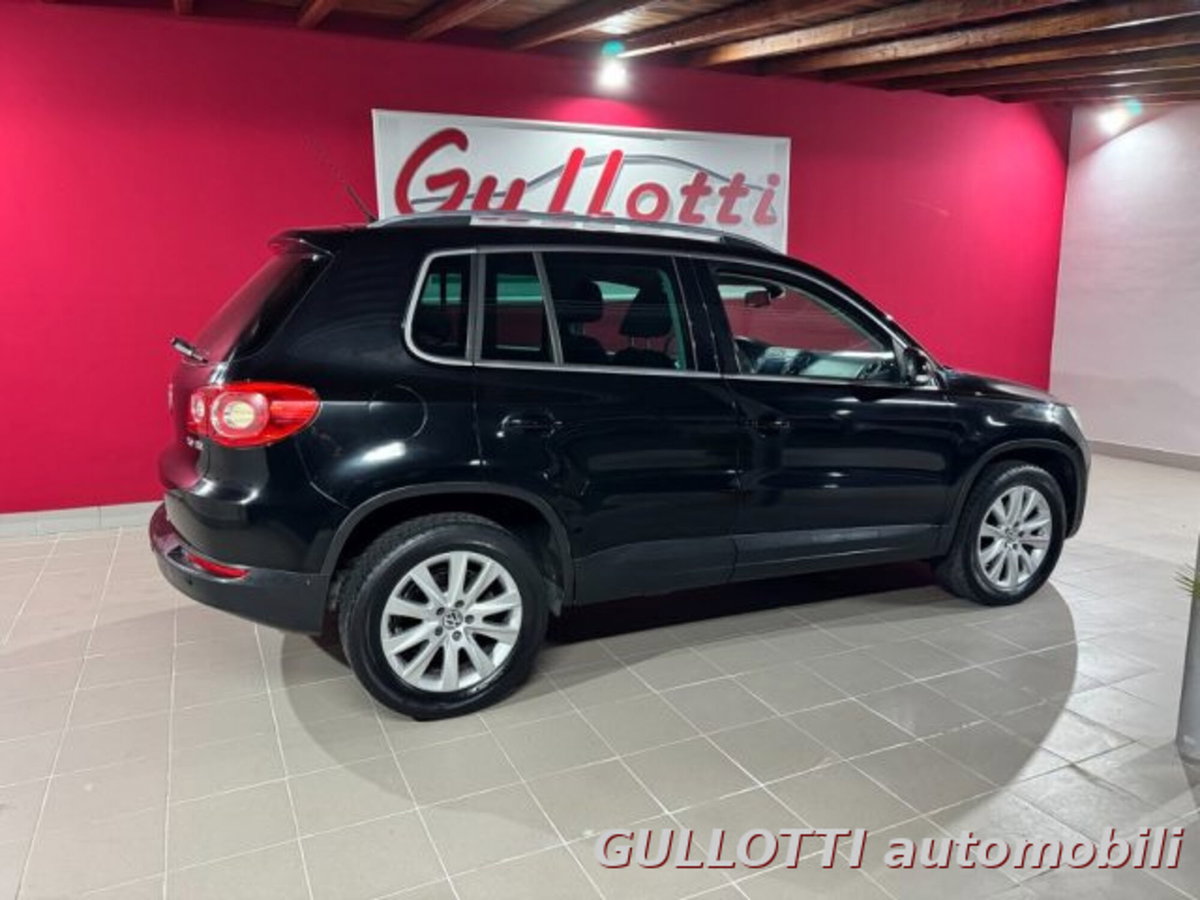 Volkswagen Tiguan 2.0 TDI DPF 4MOTION tiptronic Sport & Style (7)