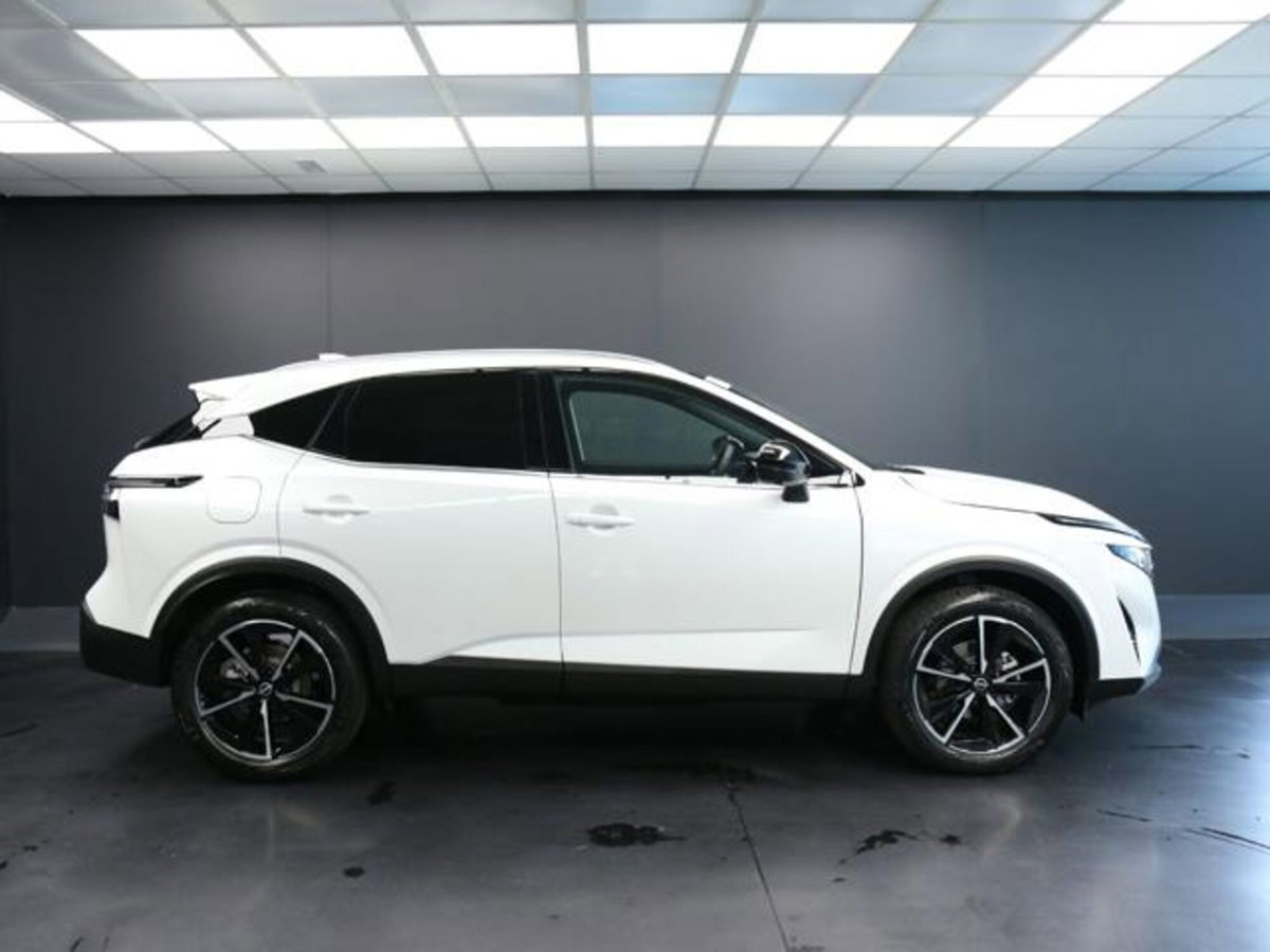 Nissan Qashqai 1.3 mhev Tekna 4wd 158cv xtronic (3)