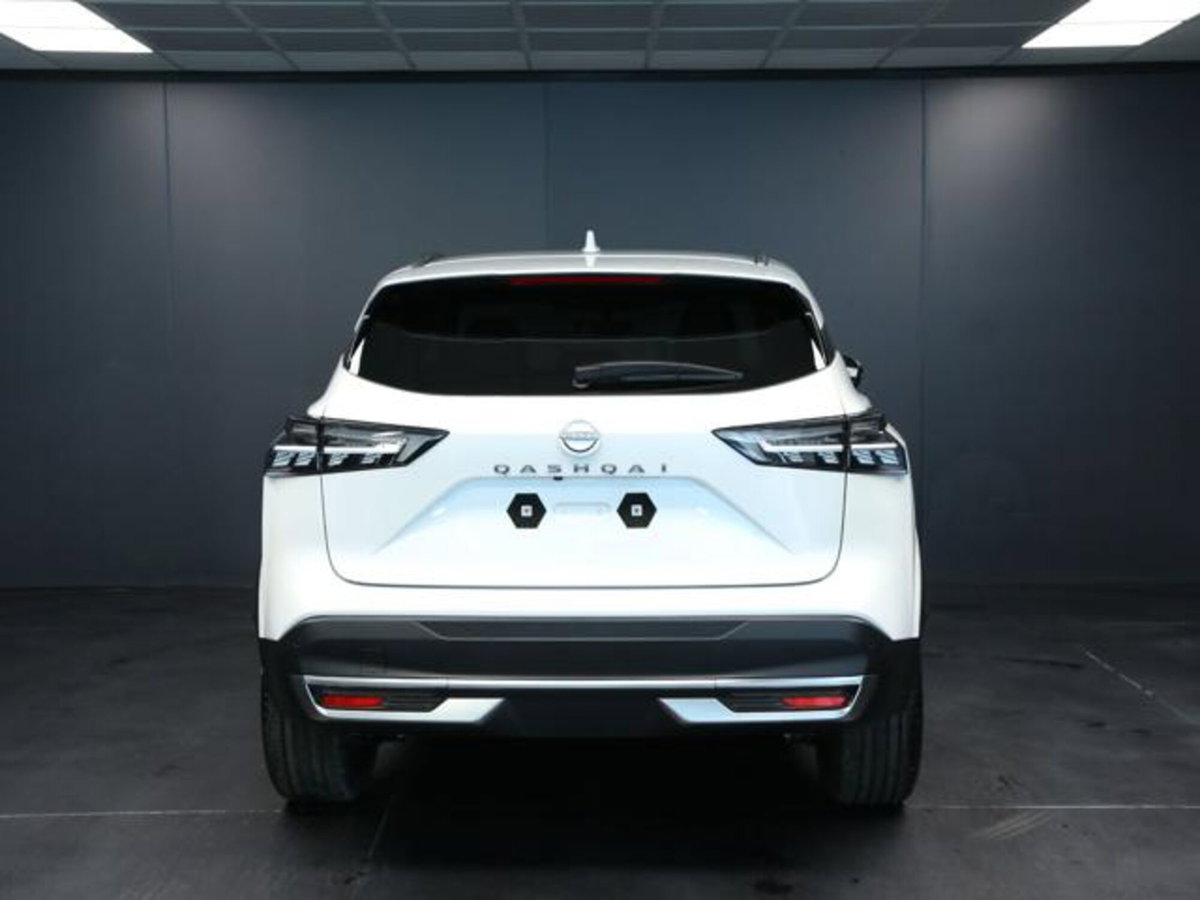 Nissan Qashqai 1.3 mhev Tekna 4wd 158cv xtronic (5)