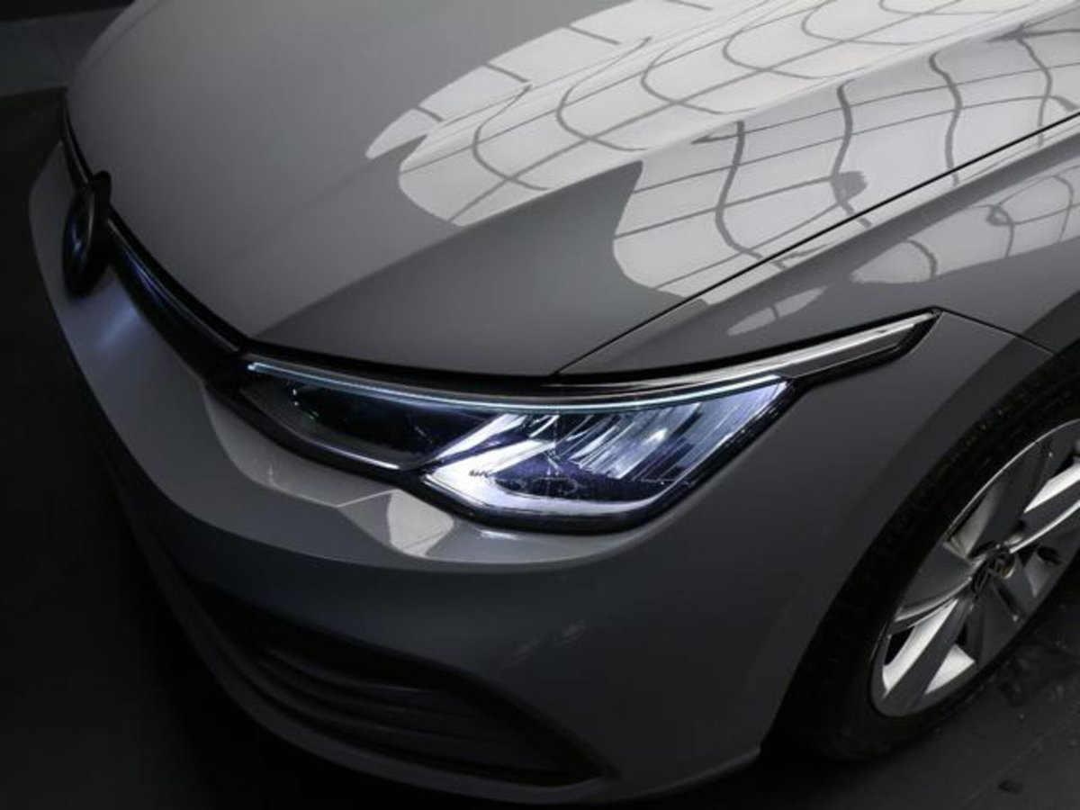 Volkswagen Golf Variant 2.0 TDI SCR DSG Life (10)
