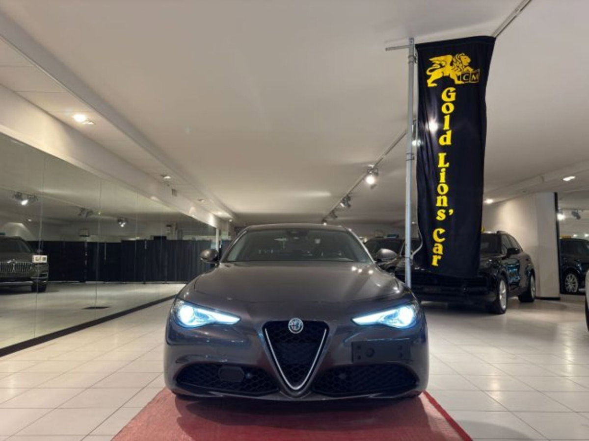 Alfa Romeo Giulia 2.2 Turbodiesel 160 CV (2)