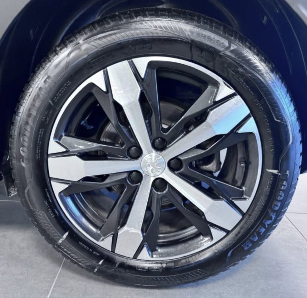 Peugeot 3008 BlueHDi 130 S&S EAT8 Allure Pack (13)