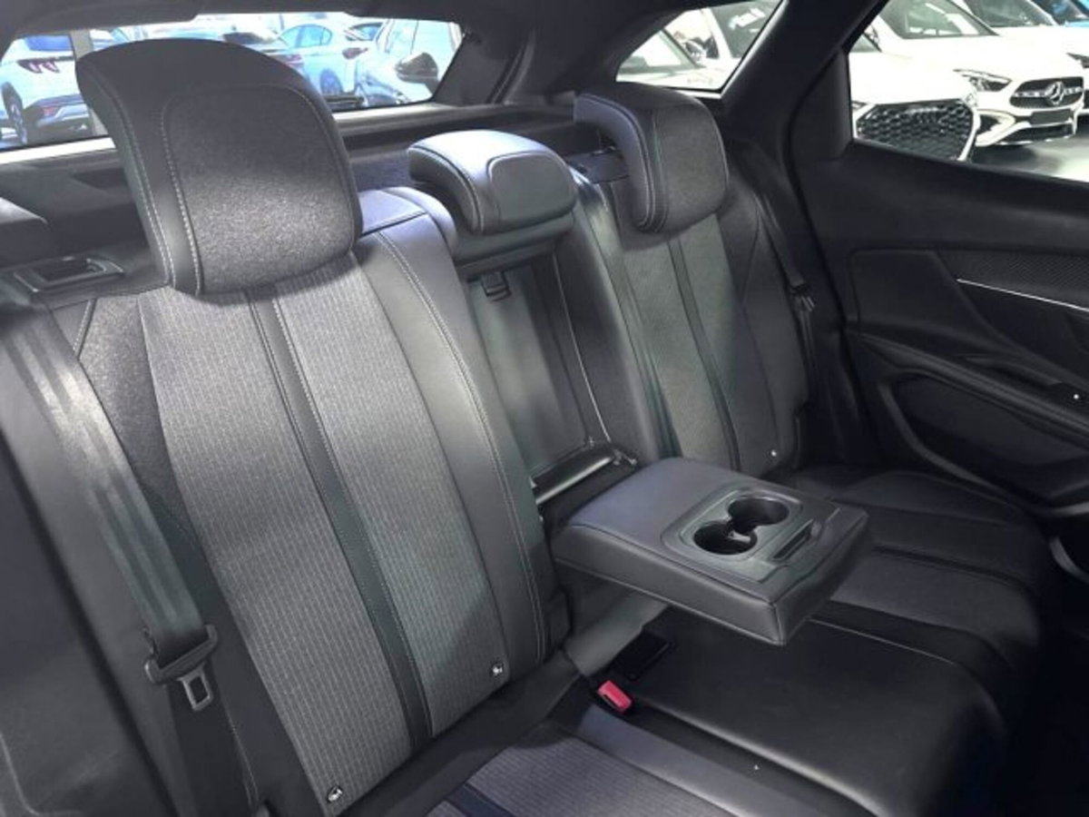 Peugeot 3008 BlueHDi 130 S&S EAT8 Allure Pack (6)