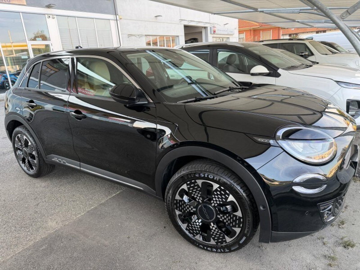 Fiat 600 1.2 hybrid La Prima 110cv auto