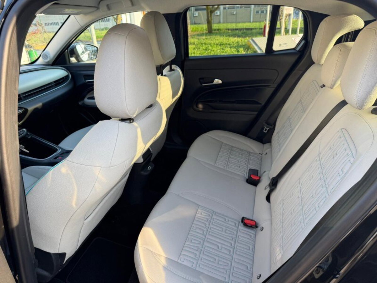 Fiat 600 1.2 hybrid La Prima 110cv auto (15)