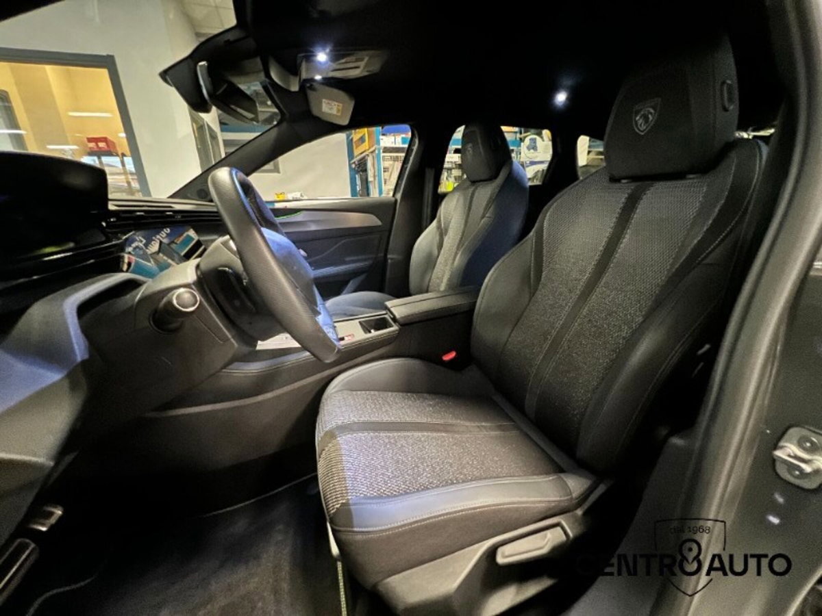 Peugeot 308 SW BlueHDi 130 S&S EAT8 GT Pack (14)