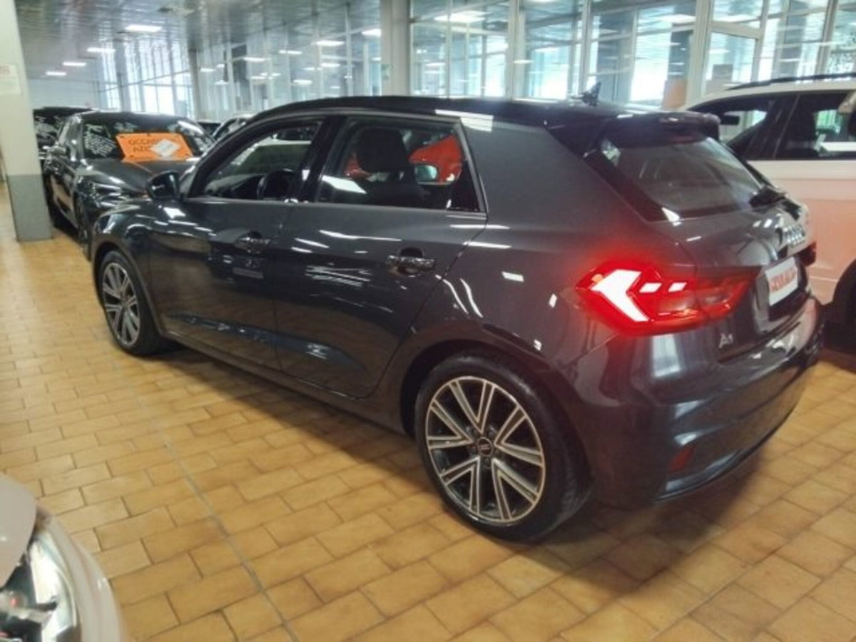 Audi A1 Sportback Sportback 30 1.0 tfsi Business 110cv s-tronic (4)