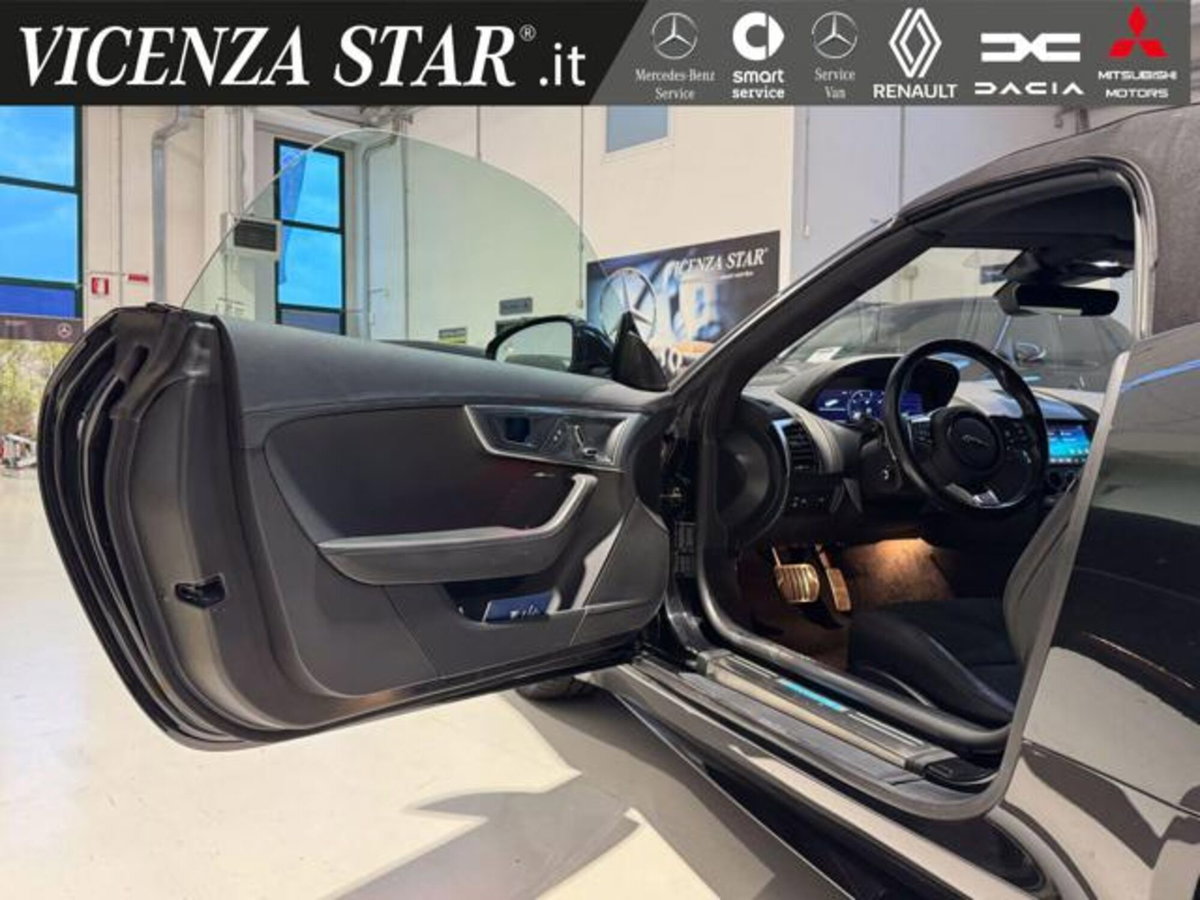 Jaguar F-Type Cabrio 2.0 aut. Convertibile R-Dynamic Black (12)