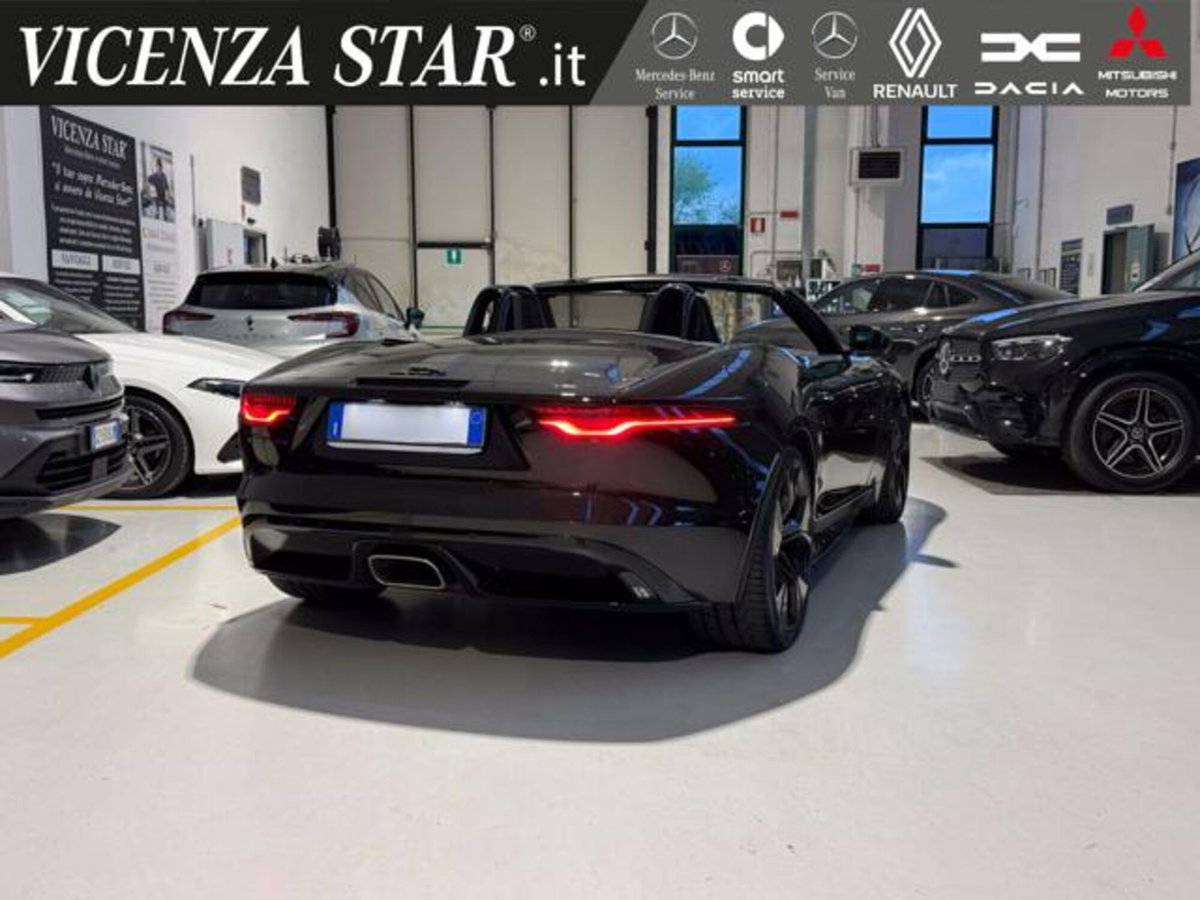 Jaguar F-Type Cabrio 2.0 aut. Convertibile R-Dynamic Black (4)