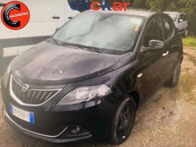 Lancia Ypsilon 1.0 FireFly 5 porte S&S Hybrid Gold Plus usata