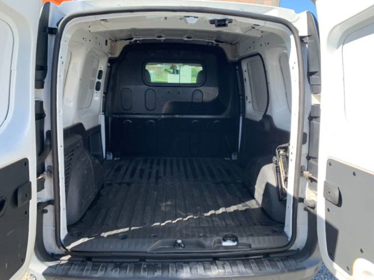Renault Kangoo Blue dCi 95CV Express Maxi Combi Ice Plus (12)