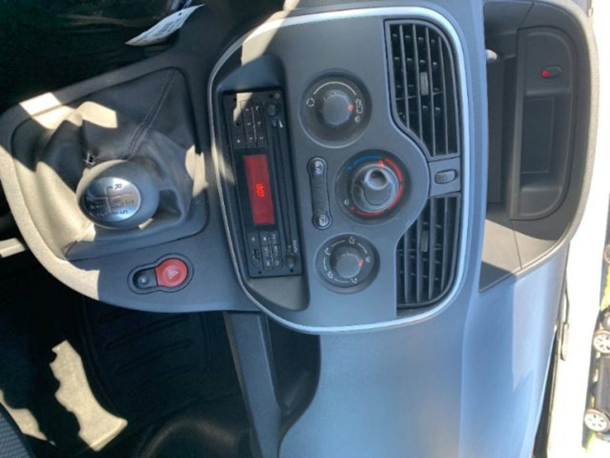 Renault Kangoo Blue dCi 95CV Express Maxi Combi Ice Plus (16)