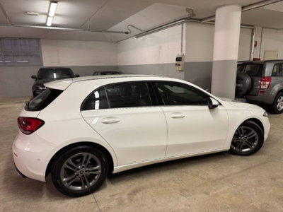 Mercedes-Benz Classe A Sedan 180 d Automatic 4p. Premium (2)