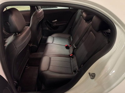 Mercedes-Benz Classe A Sedan 180 d Automatic 4p. Premium (9)