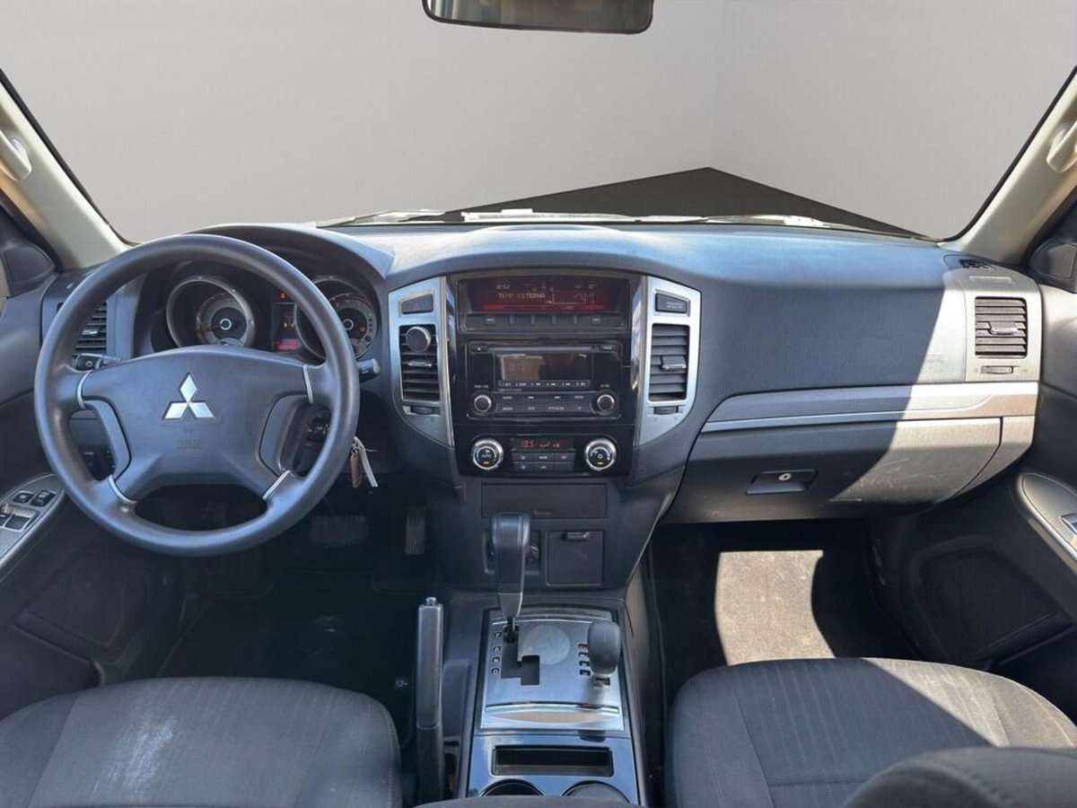 Mitsubishi Pajero 3.2 DI-D 16V aut. 3p. Tender DPF (13)
