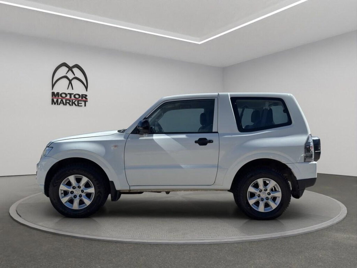 Mitsubishi Pajero 3.2 DI-D 16V aut. 3p. Tender DPF (5)