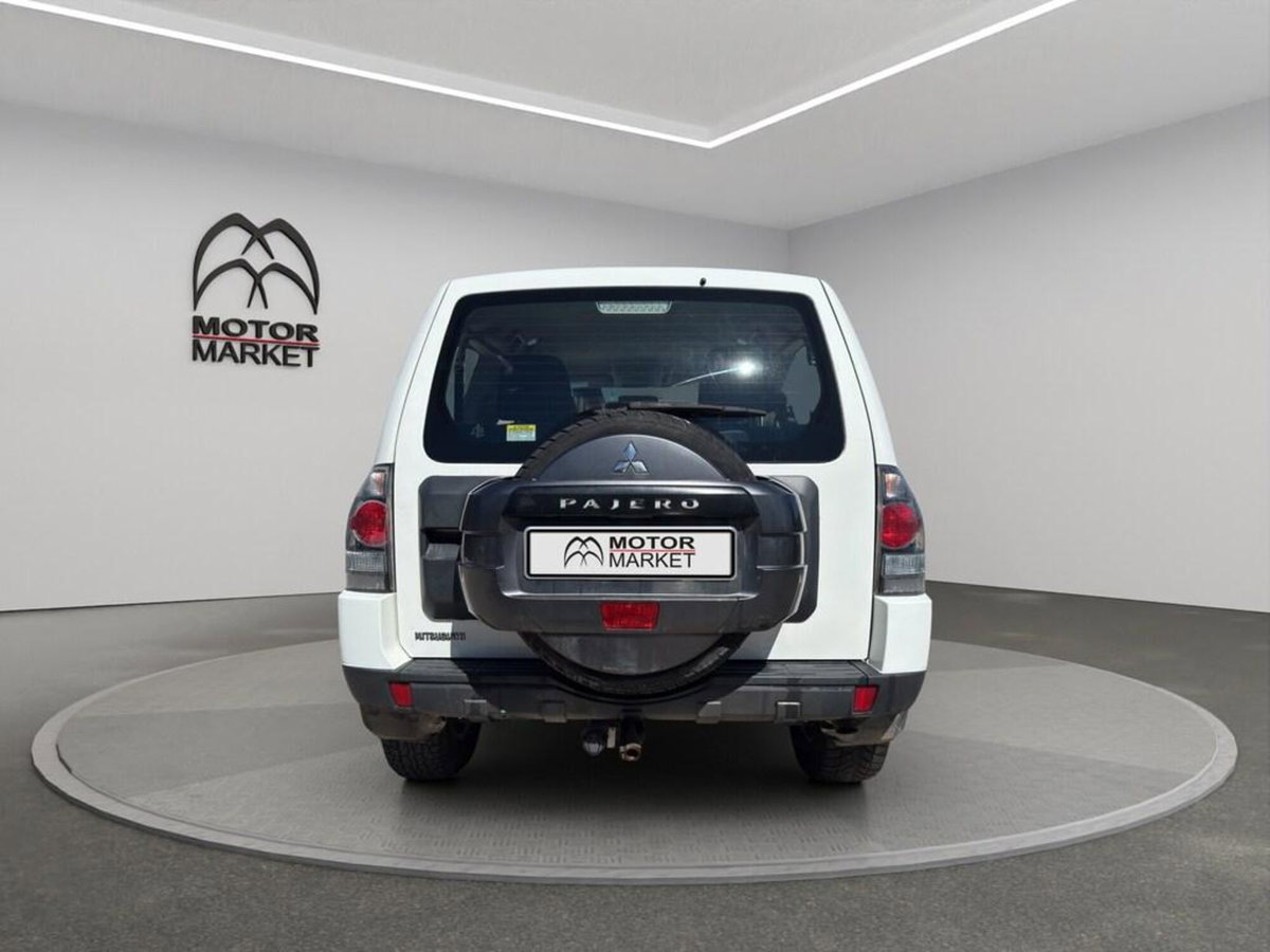 Mitsubishi Pajero 3.2 DI-D 16V aut. 3p. Tender DPF (6)