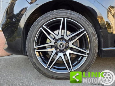 Mercedes-Benz Classe V Extralong 300 d Exclusive auto (9)