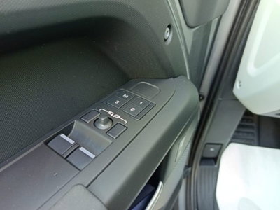 Land Rover Defender 90 3.0d i6 mhev S awd 200cv auto 6p.ti (12)