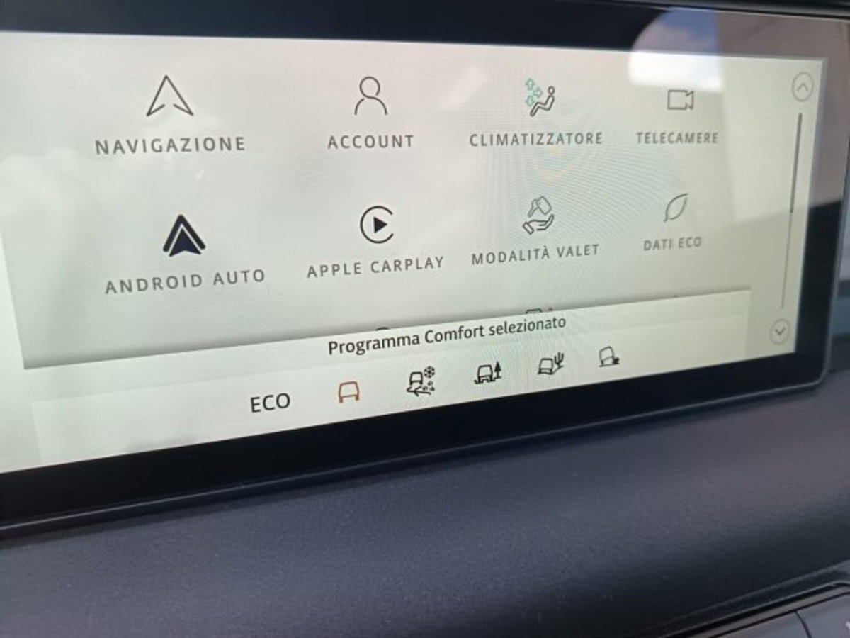 Land Rover Defender 90 Hard Top 3.0d i6 mhev awd 200cv auto (16)