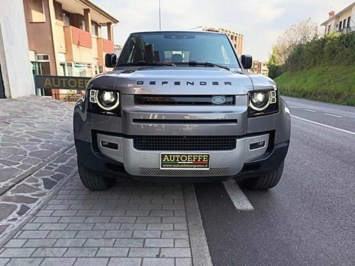Land Rover Defender 90 Hard Top 3.0d i6 mhev awd 200cv auto (3)