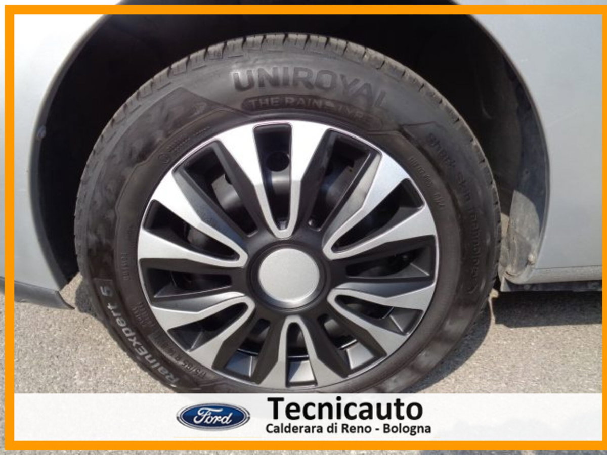 Renault Clio 1.2 16V cat 5 porte Confort Authentique (15)