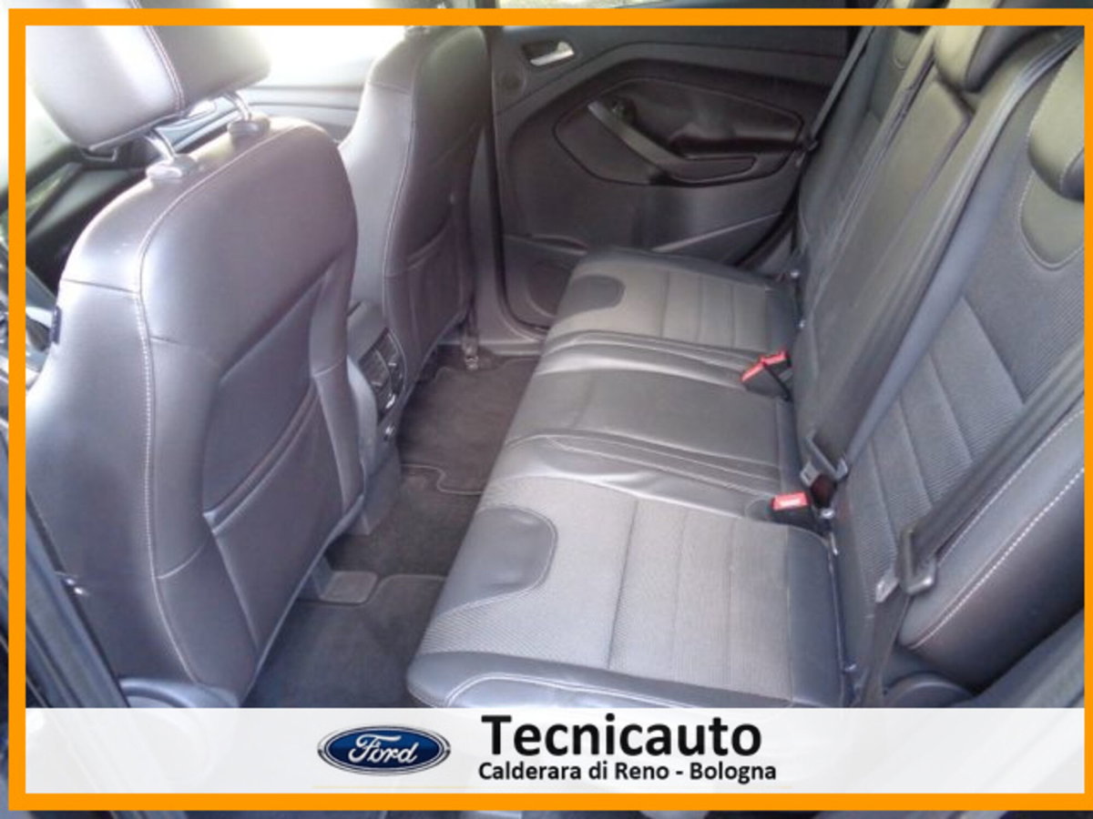 Ford Kuga 2.0 TDCI 140 CV 4WD Powershift Titanium (12)