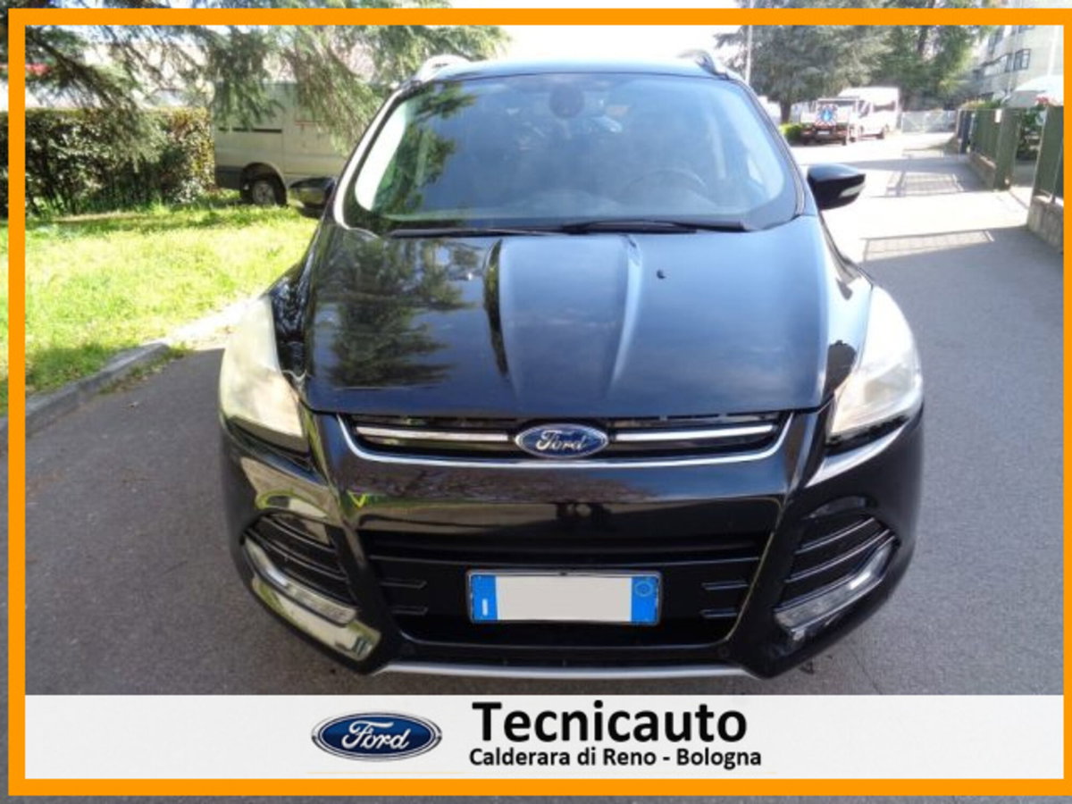 Ford Kuga 2.0 TDCI 140 CV 4WD Powershift Titanium (3)