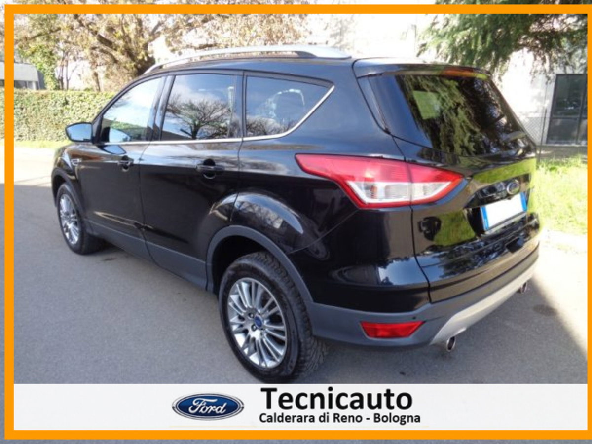 Ford Kuga 2.0 TDCI 140 CV 4WD Powershift Titanium (4)